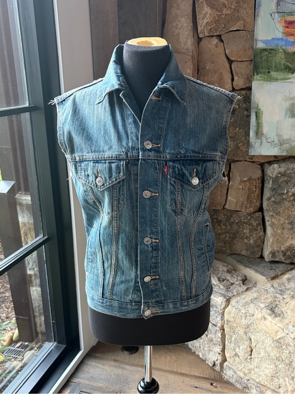 Levi’s Denim Vest Small Y2K Trucker Style Boho Festival Layer